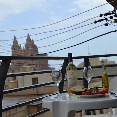 Mellieha Town Centre Bright & Spacious 3 Bedroom Apartment Екстер'єр фото