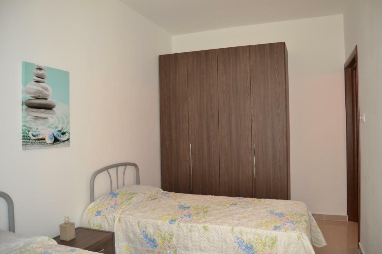 Mellieha Town Centre Bright & Spacious 3 Bedroom Apartment Екстер'єр фото